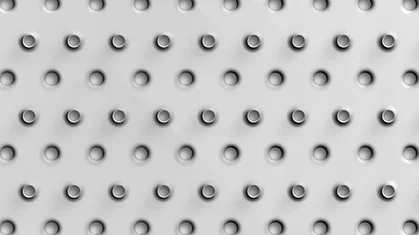  - Bei dieser Oberfläche wechseln sich Reihen in Längsrichtung mit nach oben und nach unten geprägten Löchern (d = 8 mm) ab. Der offene Querschnitt für Standardrostbreiten beträgt ca. 6 %.